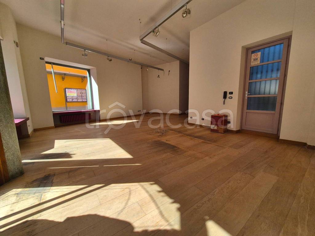 negozio in affitto a Borgo San Dalmazzo