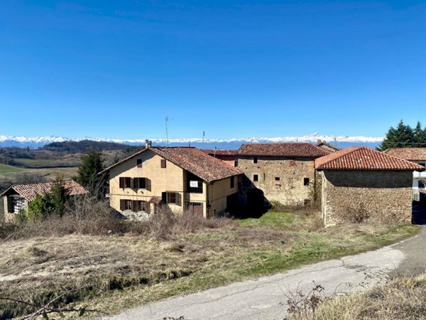 casa indipendente in affitto a Bossolasco