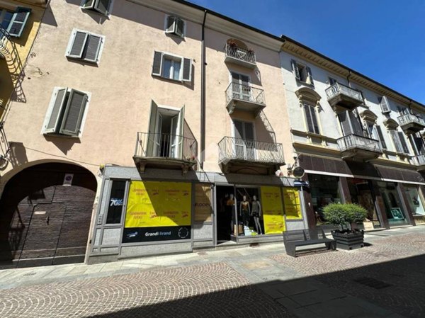 negozio in affitto a Bra