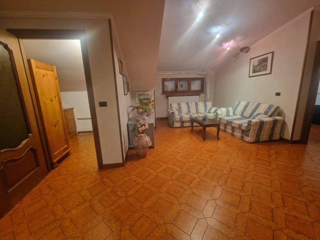 appartamento in affitto a Bra in zona Borgo Nuovo