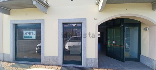locale commerciale in affitto a Bra in zona Bandito
