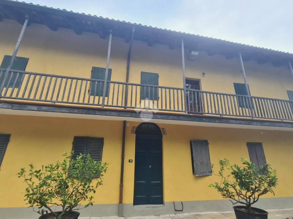 appartamento in affitto a Bra in zona San Matteo