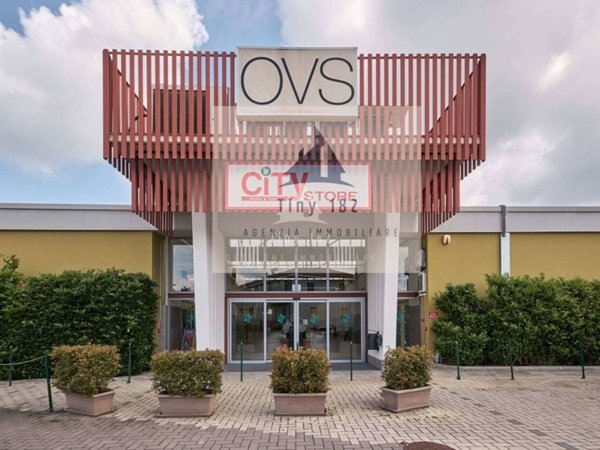 negozio in affitto a Bra in zona San Matteo