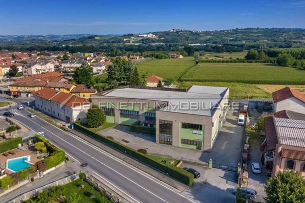 locale commerciale in affitto a Bra in zona Borgo Nuovo