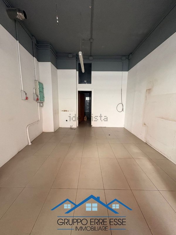 locale commerciale in affitto a Bra
