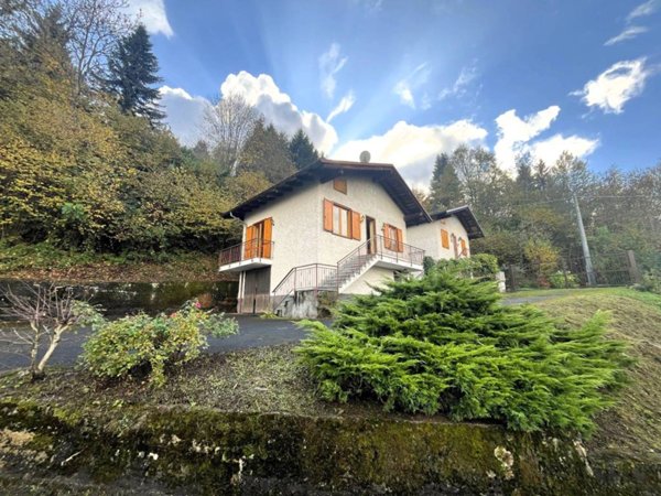 casa indipendente in affitto a Busca