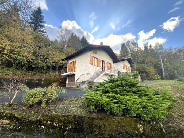 casa indipendente in affitto a Busca