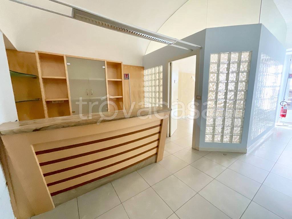 ufficio in affitto a Busca