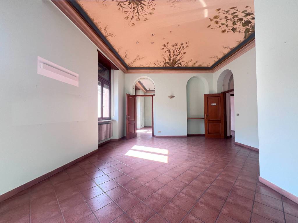 negozio in affitto a Canale