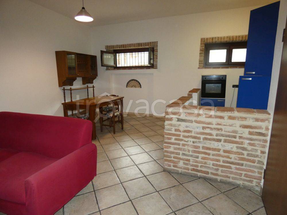 appartamento in affitto a Canale