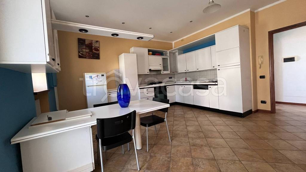 appartamento in affitto a Castagnito