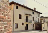 casa indipendente in affitto a Castiglione Falletto