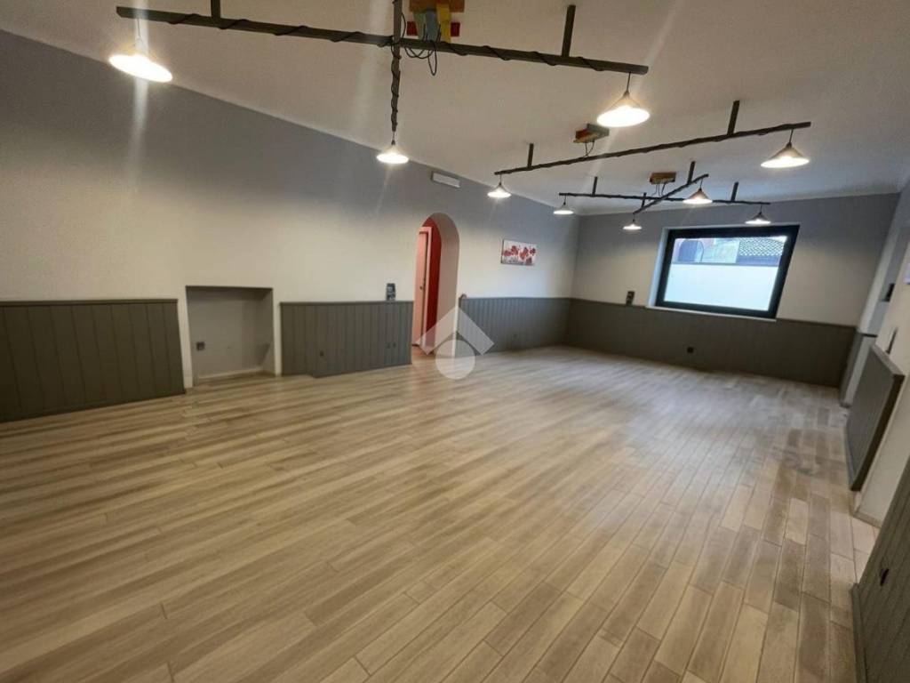 negozio in affitto a Cavallermaggiore