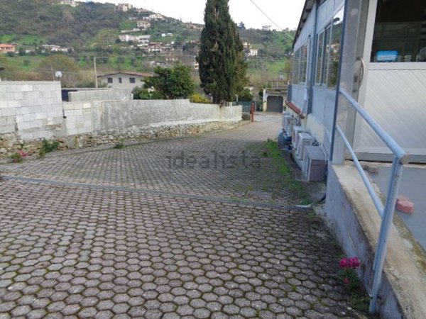 capannone in affitto ad Agropoli