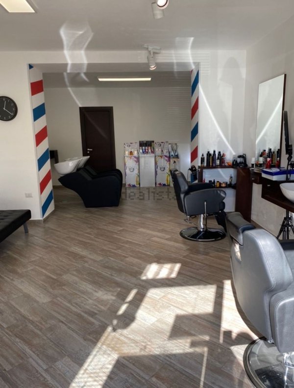 locale commerciale in affitto ad Agropoli