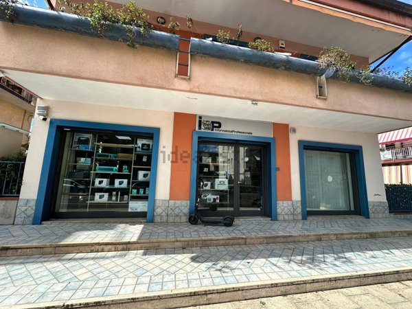 negozio in affitto ad Agropoli