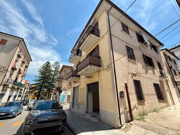 locale commerciale in affitto ad Agropoli