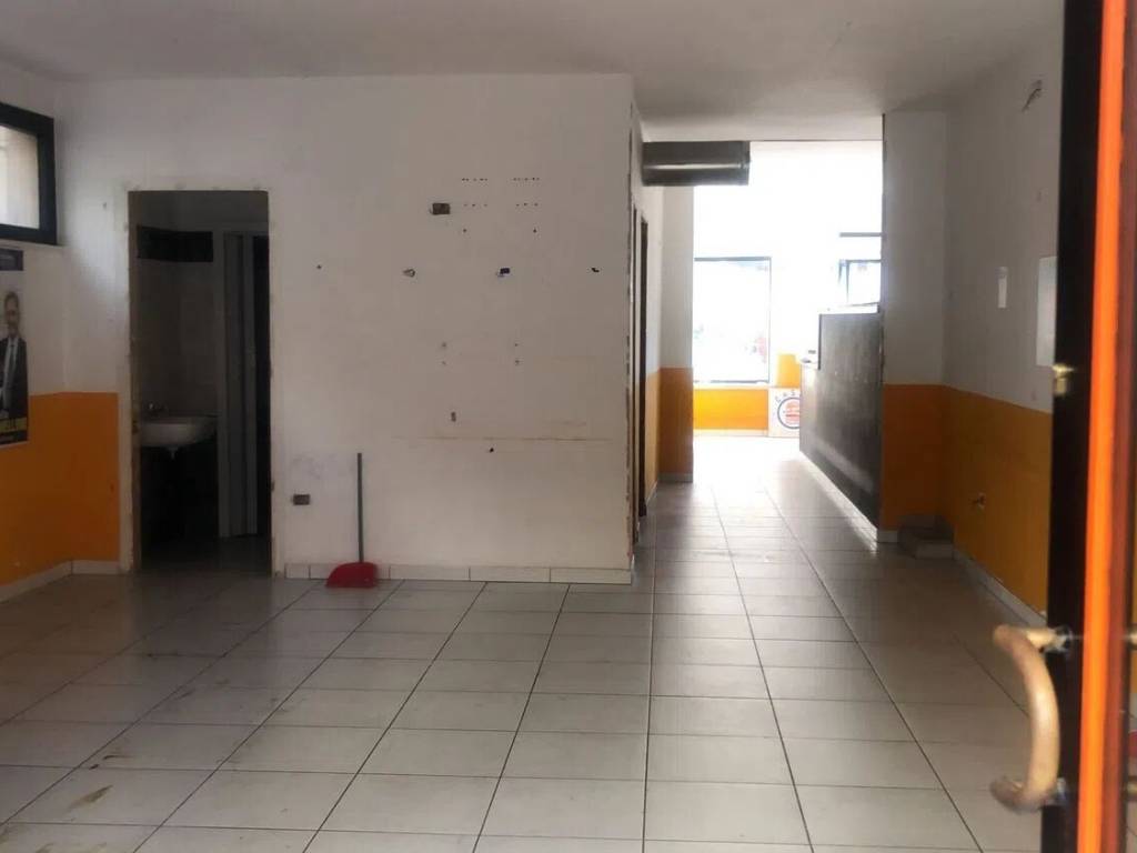 negozio in affitto ad Agropoli