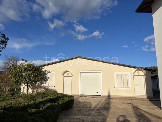 appartamento in affitto ad Altavilla Silentina