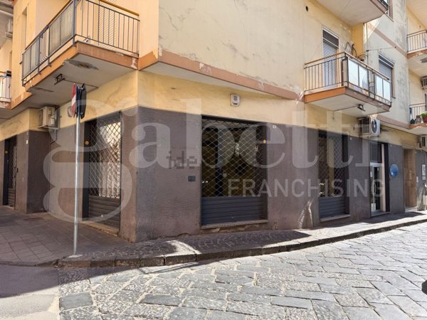 locale commerciale in affitto ad Angri