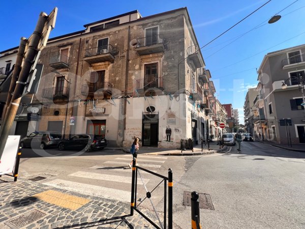 locale commerciale in affitto ad Angri