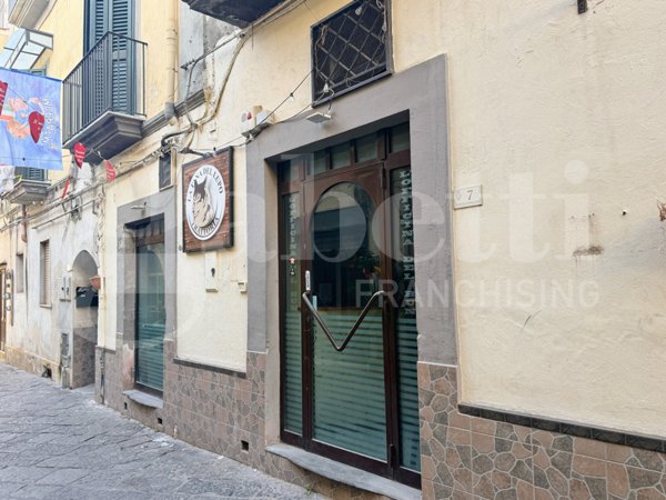 negozio in affitto ad Angri