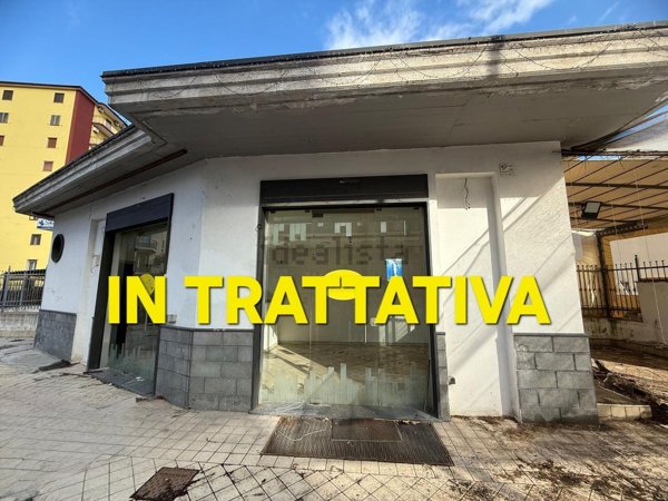 locale commerciale in affitto ad Angri