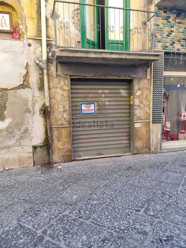 locale commerciale in affitto ad Angri