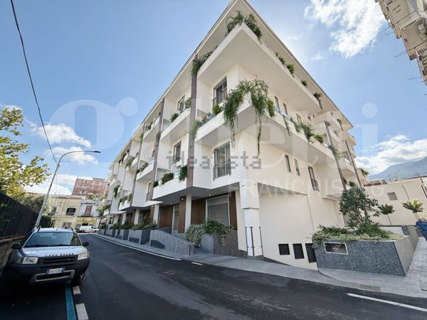 locale commerciale in affitto ad Angri