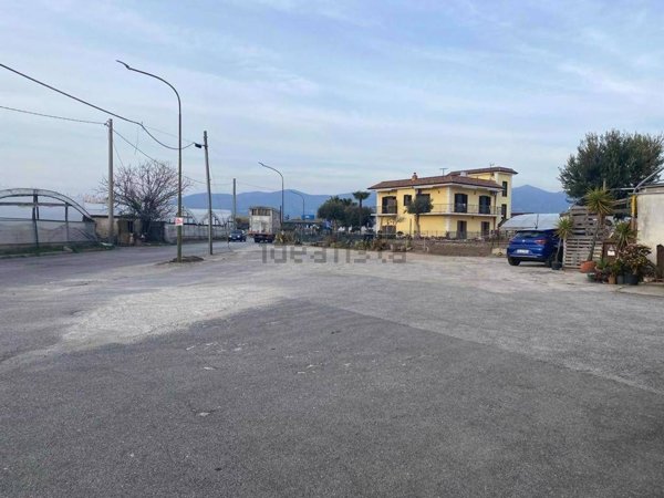 locale commerciale in affitto ad Angri