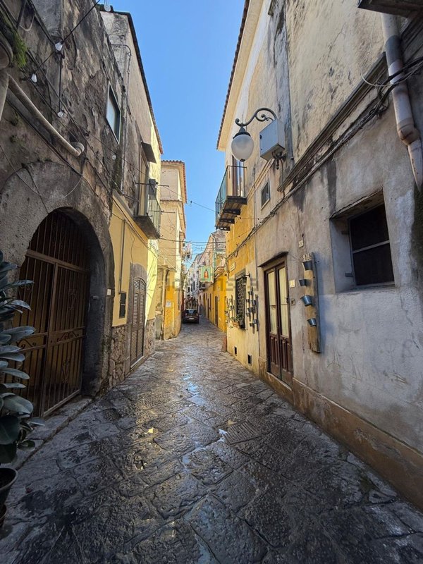 locale commerciale in affitto ad Angri