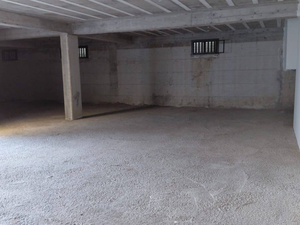 locale commerciale in affitto ad Angri