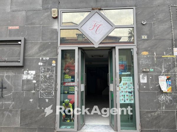 negozio in affitto ad Angri