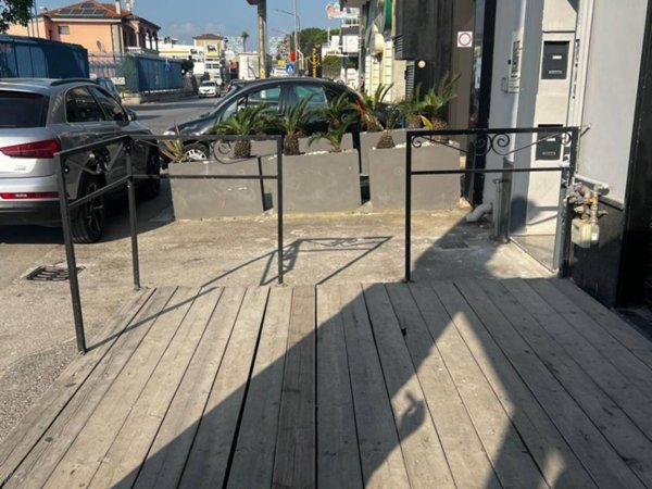 negozio in affitto ad Angri