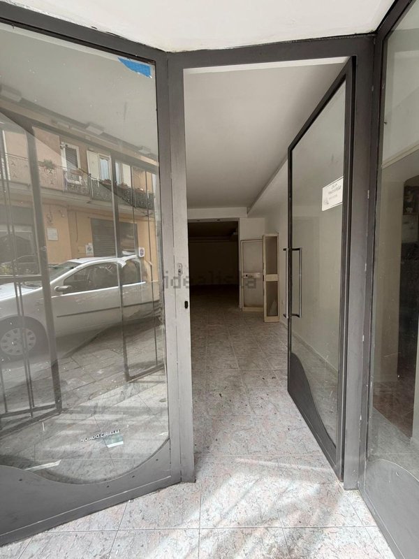 locale commerciale in affitto ad Angri