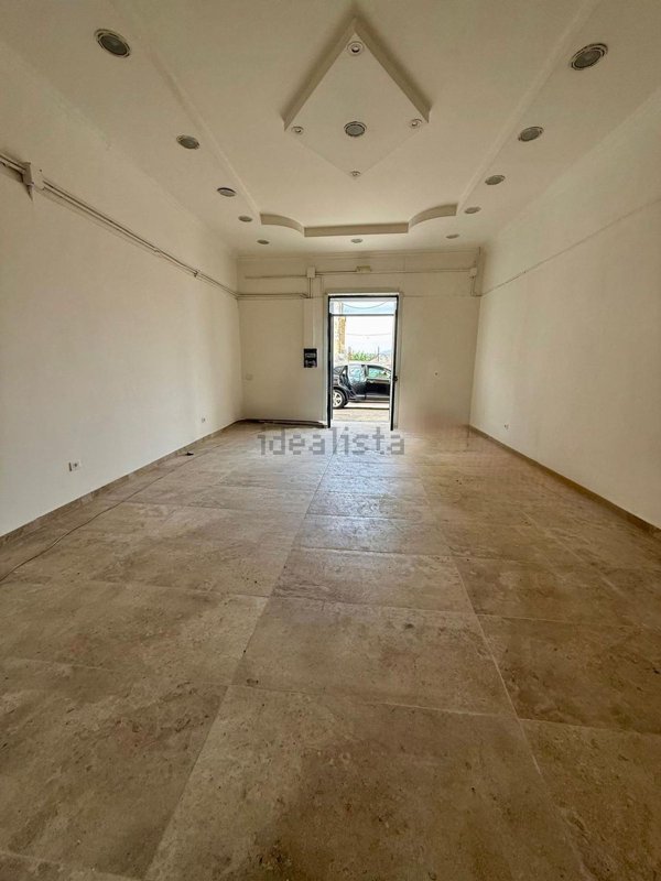 locale commerciale in affitto ad Angri