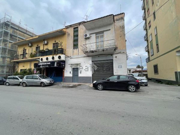 locale commerciale in affitto ad Angri