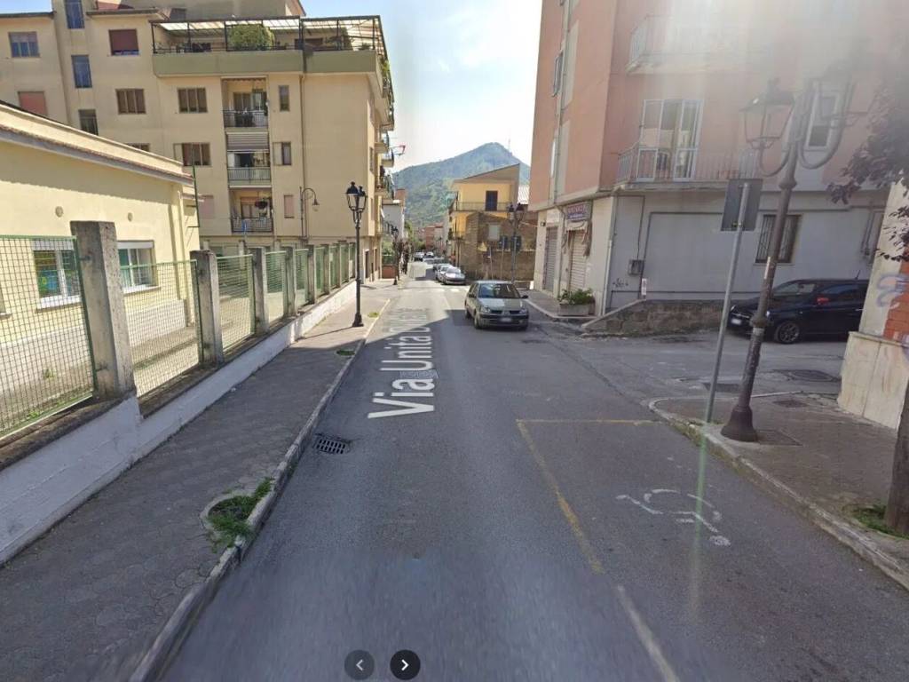 negozio in affitto a Baronissi