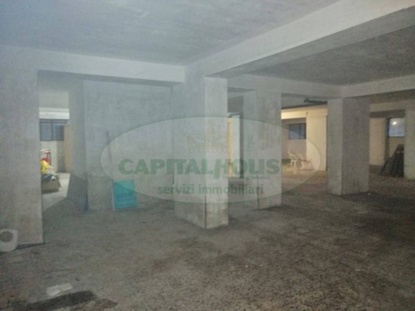 locale commerciale in affitto a Baronissi