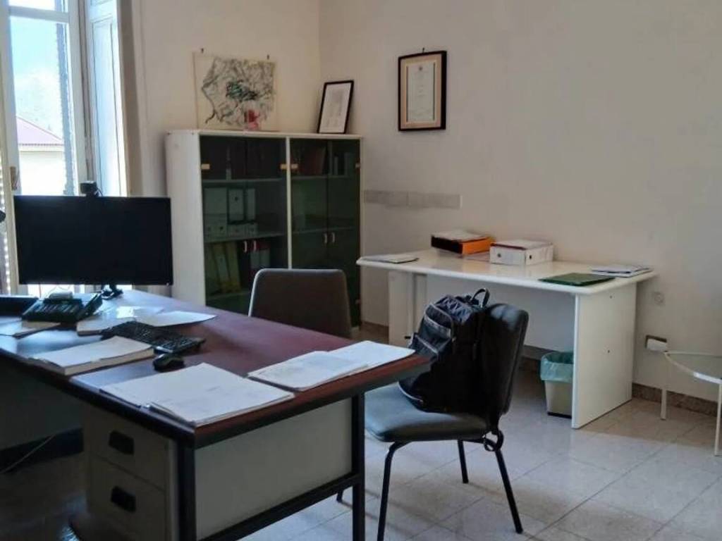 negozio in affitto a Baronissi