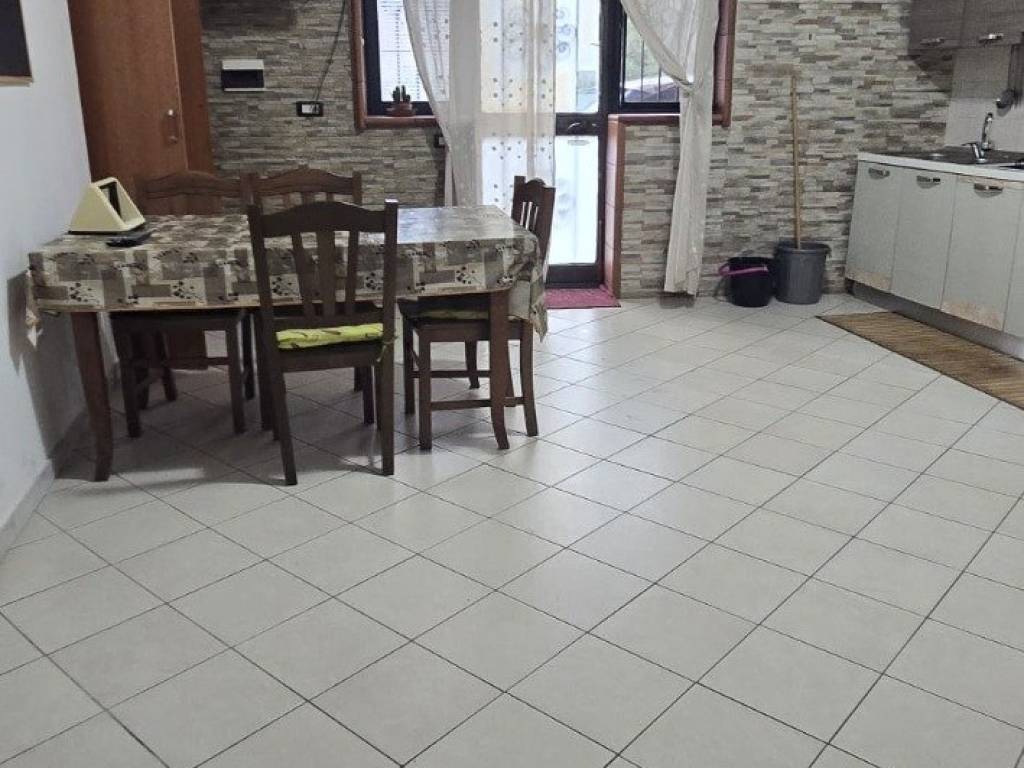 appartamento in affitto a Baronissi in zona Antessano