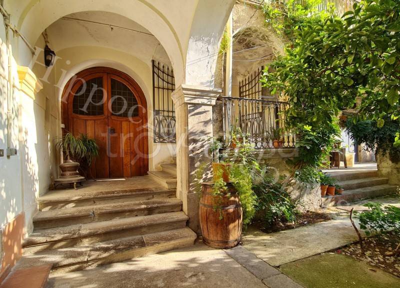 appartamento in affitto a Baronissi in zona Antessano