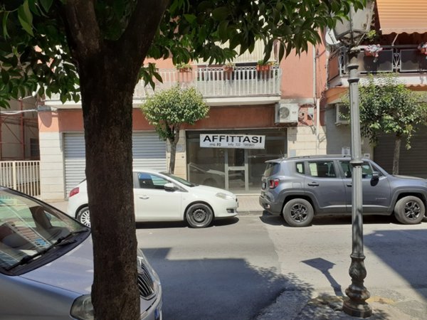 locale commerciale in affitto a Battipaglia