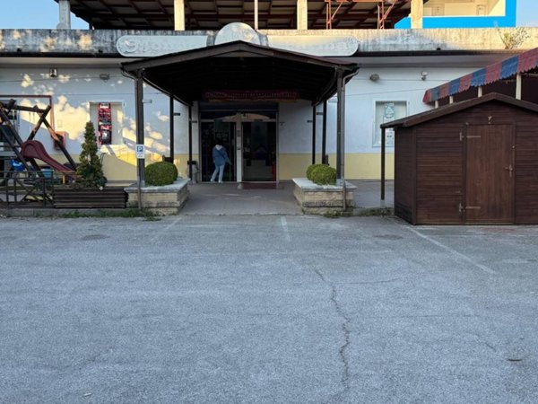 negozio in affitto a Battipaglia