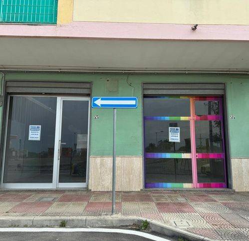 negozio in affitto a Battipaglia