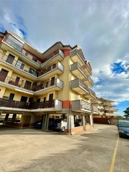 appartamento in affitto a Battipaglia in zona Santa Lucia Inferiore