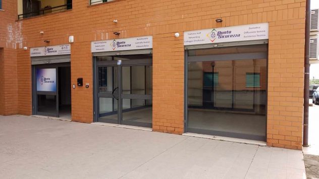 negozio in affitto a Battipaglia