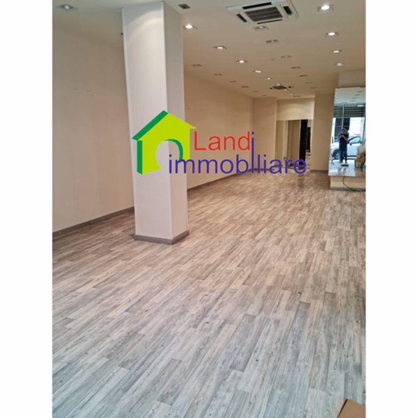 locale commerciale in affitto a Battipaglia in zona Centro Città