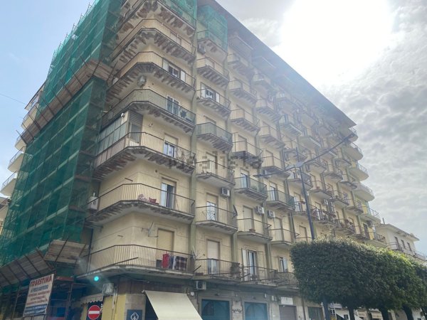 locale commerciale in affitto a Battipaglia