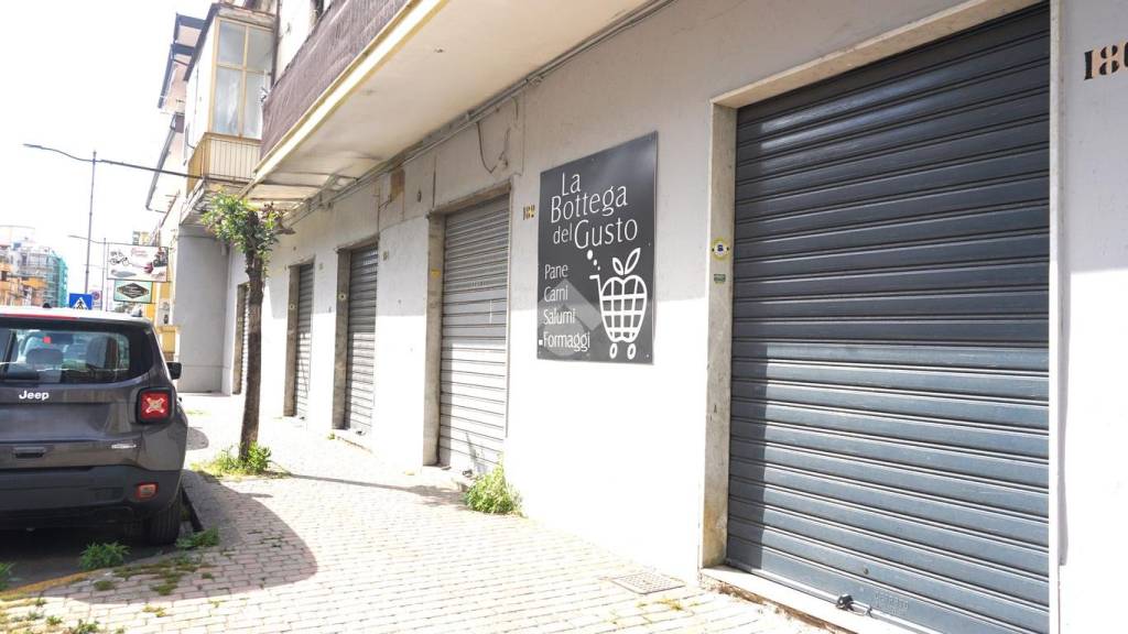 negozio in affitto a Battipaglia in zona Belvedere